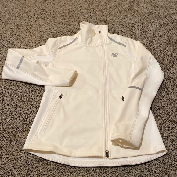 New Balance White/Cream Running Jacket Size XS in EUC - Picture 1 of 12
